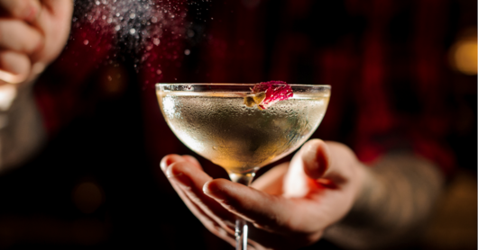 🍸 Craft NA Cocktails Are Rising at Top Bars – But Alt-Spirits Are Falling Behind