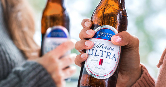 🛒 Michelob Ultra Top-Seller in Grocery; Modelo Especial No. 1 in Convenience, MUL+C