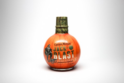 captain-morgan-jack-oblast-bottle-shot